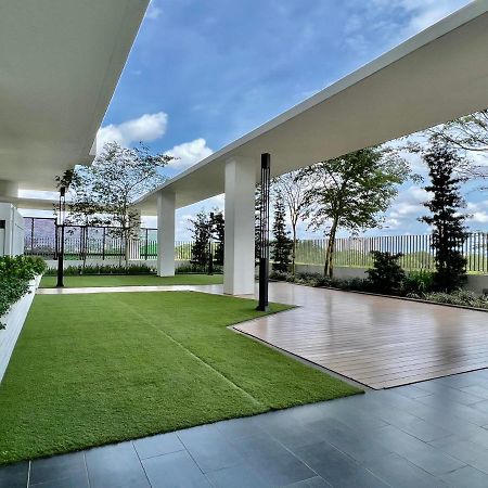 Royale Cottage Midvalley Netflix Pools 4 Pax Джохор-Бару Экстерьер фото