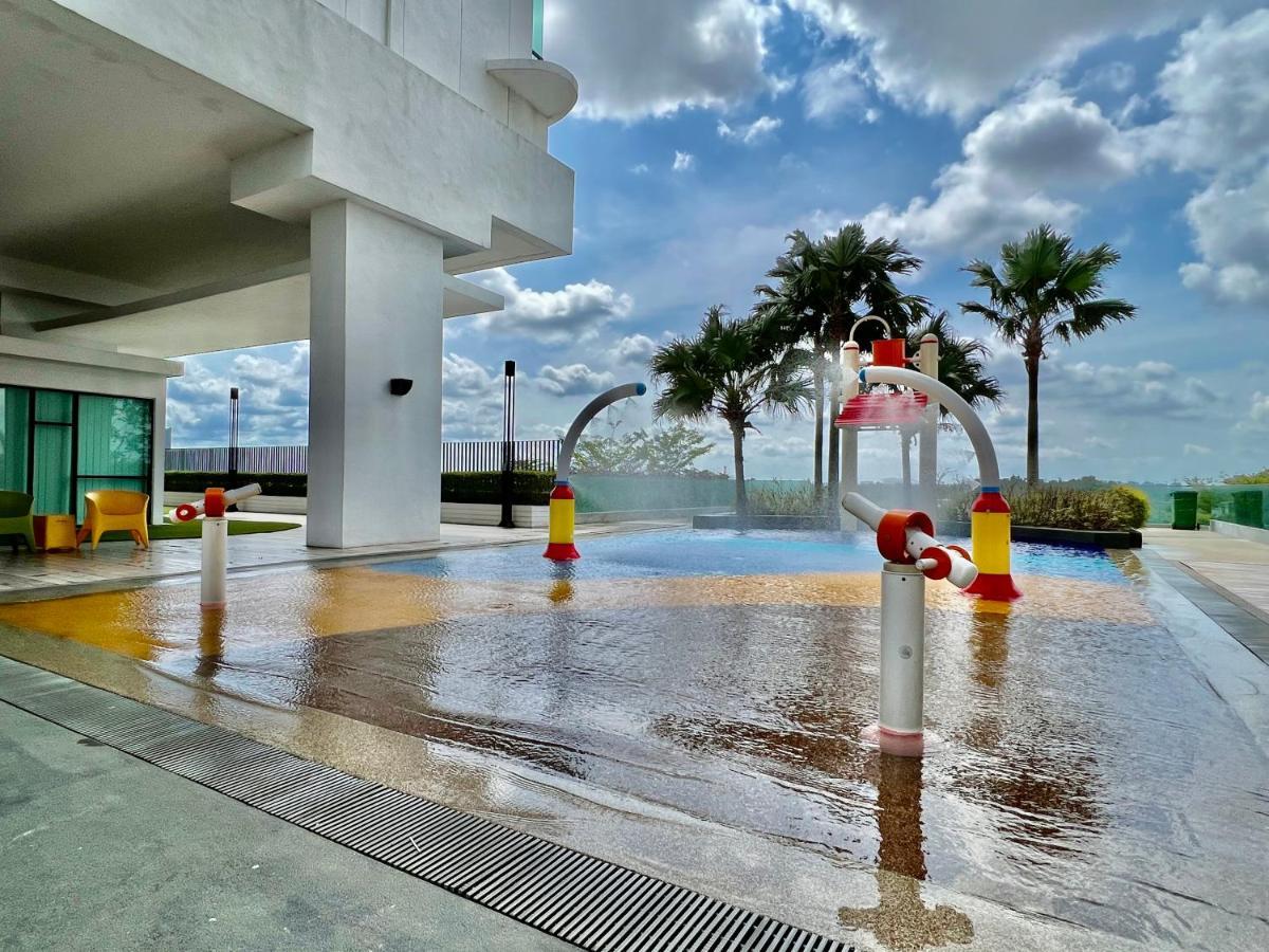 Royale Cottage Midvalley Netflix Pools 4 Pax Джохор-Бару Экстерьер фото